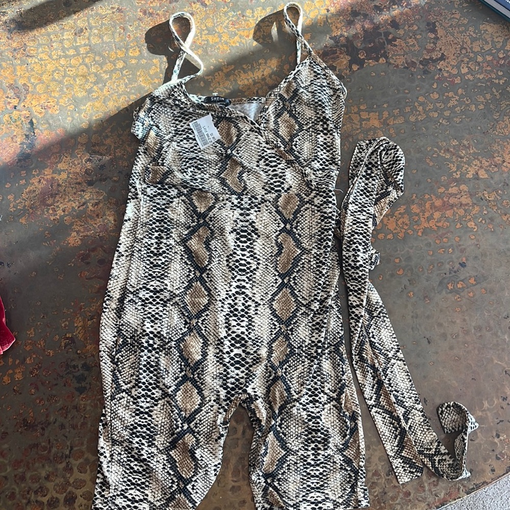 SHEIN BodySuit